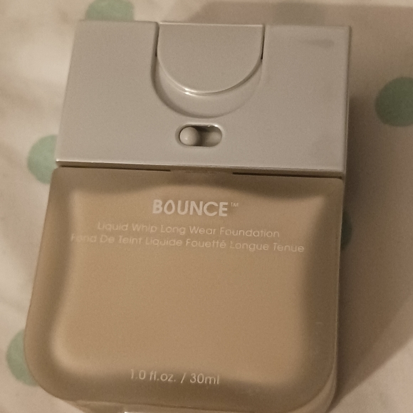 BEAUTY BLENDER FOUNDATION 1oz - Picture 3 of 7